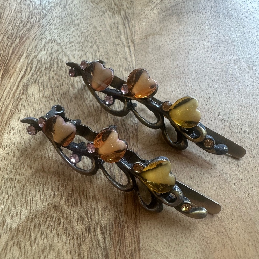Heart Accent Floral Hair Clips - Amber & Yellow - Picture 4 of 12